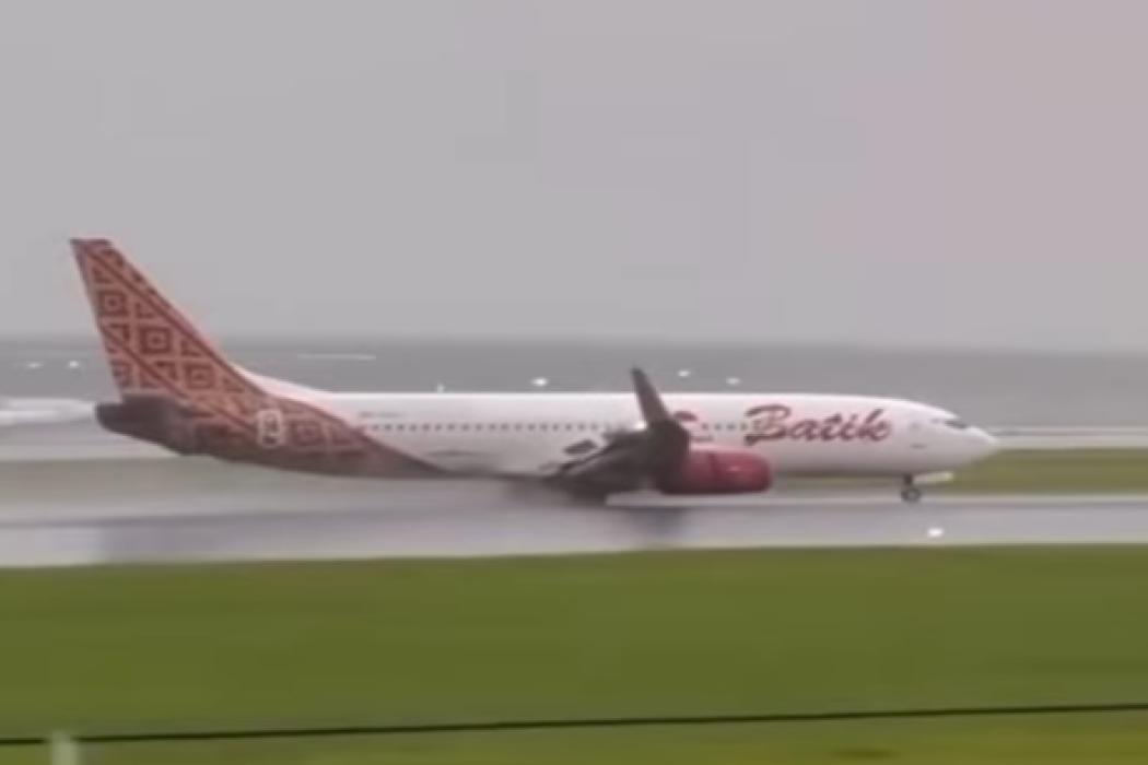 pesawat-batik-air-tujuan-jakarta-lubuklinggau-nyaris-gagal-mendarat-di-bandara-penumpang-ceritkan-detik-detik-menegangkan