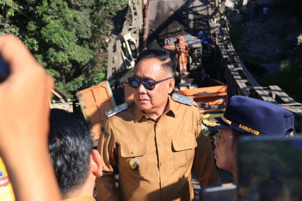 Jembatan Muara Lawai Ambruk, Wagub Sumsel Ultimatum Tambang: Setahun Harus Buat Jalan Sendiri!
